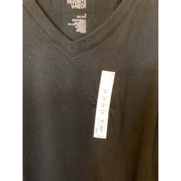 🌸3/$15🌸New with Tags Black Long Sleeve Tee sz Medium - Picture 5 of 5